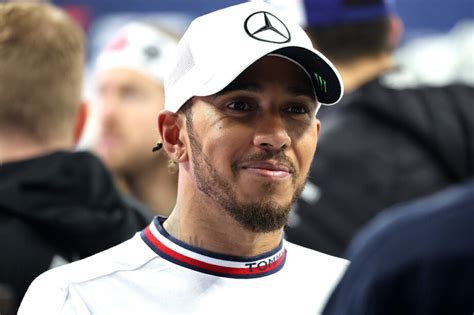 VIDEO: Lewis Hamilton talks about his career and legacy - Silver Arrows Net