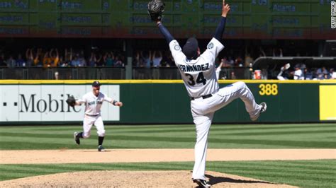 Seattle pitcher throws perfect game – This Just In - CNN.com Blogs