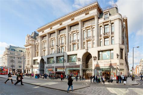 Love the doors on this - 214 Oxford Street (1923). The upper floors ...