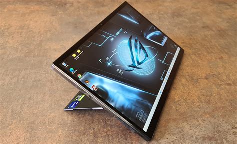 Test Asus ROG Flow Z13 : la tablette qui se transforme en PC gamer ...