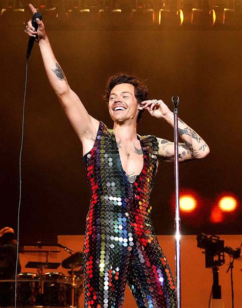 10 Times Harry Styles' Style Stole the Show This Year