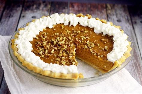 Maple Pumpkin Pie - The Gracious Wife