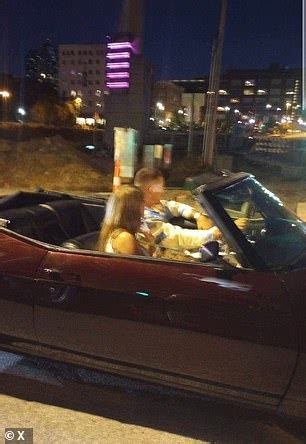 Fans are spotted Travis Kelce and Taylor Swift driving around Kansas ...