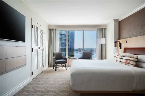 Waterfront Hotels in Baltimore | Baltimore Marriott Waterfront