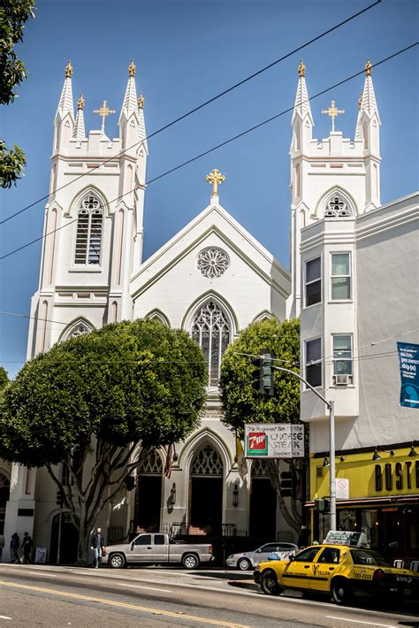 St. Francis of Assisi | San Francisco, CA | stepping into church, one at a time