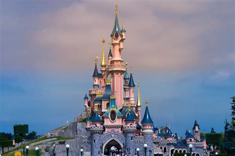 🔥 [50+] Disneyland Castle Wallpapers | WallpaperSafari