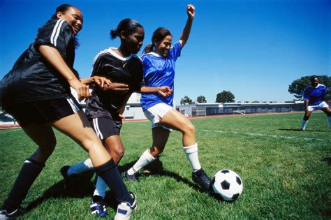 Girls-playing-soccer – Atlanta Black Star