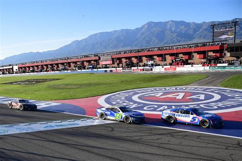 NASCAR drivers push back against Auto Club Speedway becoming a short track