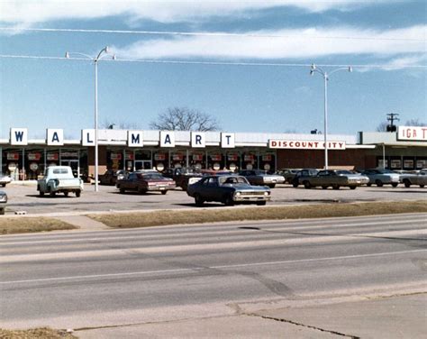 What Walmart Looked Like When It First Opened | Family Handyman