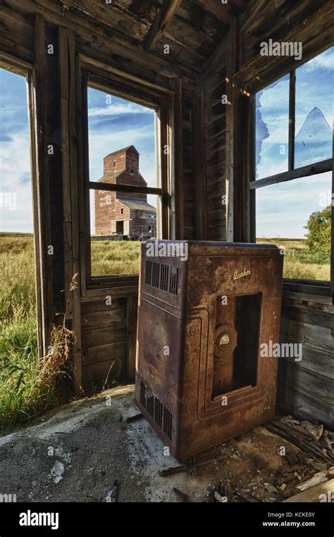 Abandoned buildings, Bents, Saskatchewan, Canada Stock Photo - Alamy