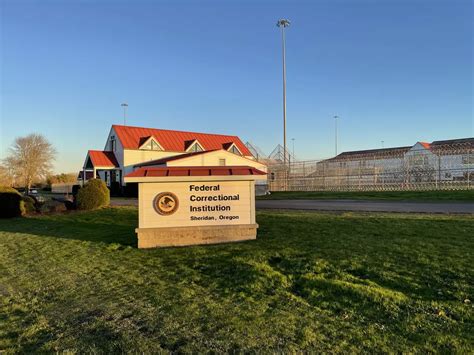 Lack of staffing led to 'deeply concerning' conditions at federal prison in Oregon | NPR ...