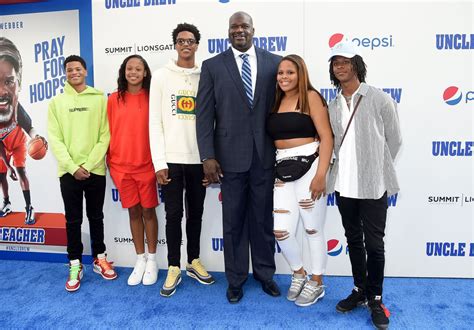 Shaq Celebrates As Daughter From High School Girlfriend Graduates College