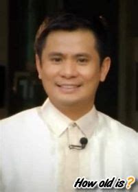 How Old is Ogie Alcasid