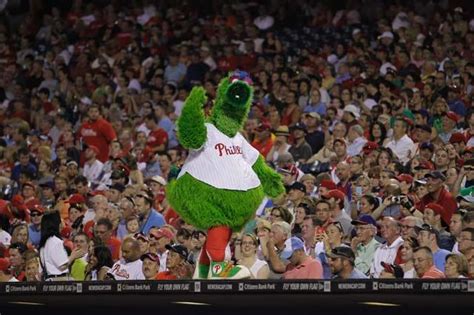 Enjoy 13 of the Phillie Phanatic's goofiest moments from the 2013 ...