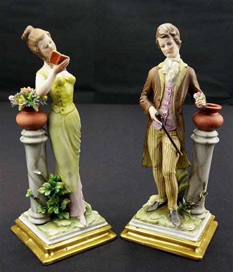 Pair of Capodimonte Fine Porcelain Figurines - Gentleman - Catawiki