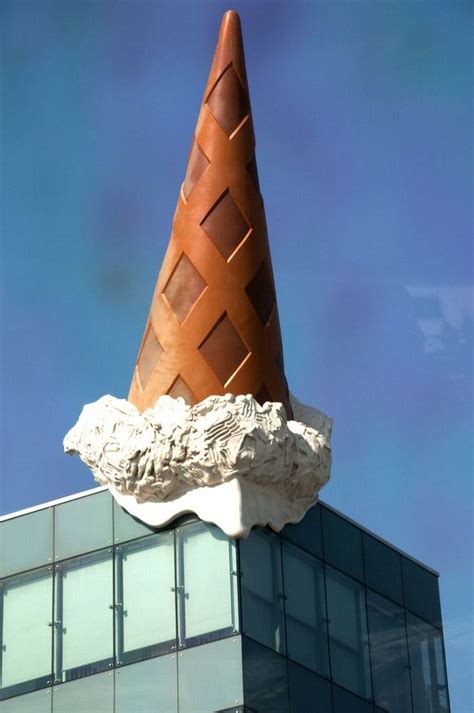 Large scale sculptures by Coosje Van Bruggen | Claes oldenburg ...