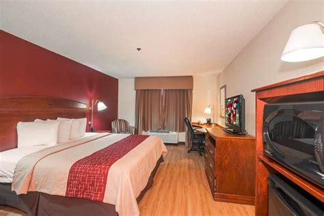 Red Roof Inn & Suites Augusta West - UPDATED 2018 Prices & Hotel ...