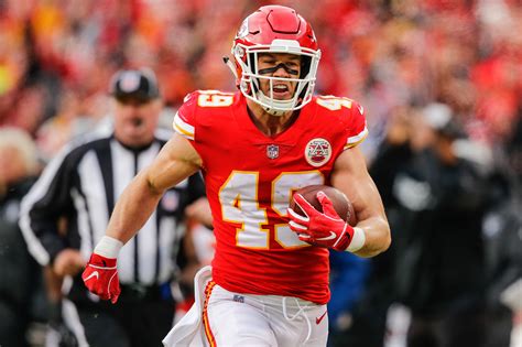 Kansas City Chiefs: Four players to cut in 2019 offseason - Page 2