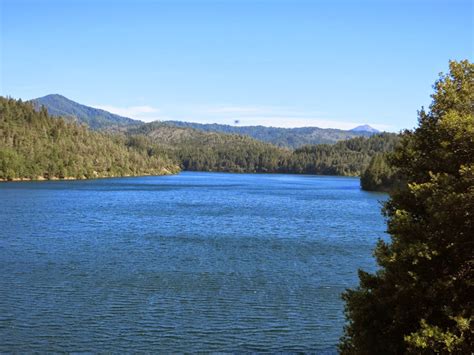 the naked kayaker: Lewiston Lake: The Annual Freshwater Paddle