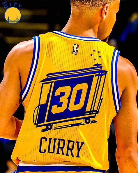 √ Stephen Curry Signed Jersey