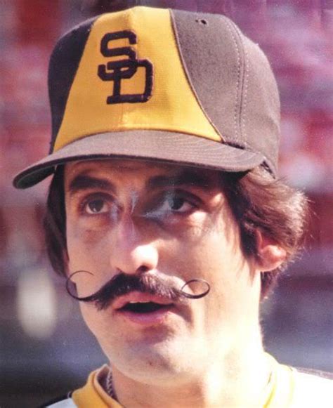 How To Grow A Rollie Fingers Mustache – Cool Men's Hair