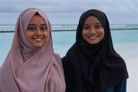 Local people in Thulusdhoo 🇲🇻 Photo credit: @ricofaissol #Maldives #indianocean #tropics #island ...