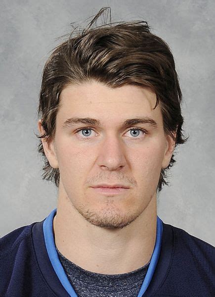 Player photos for the 2013-14 Winnipeg Jets at hockeydb.com