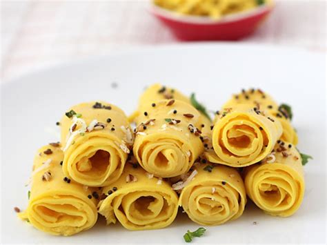 Khandvi Recipe - Gujarati Khandvi Rolls & Noodles - Step by Step Photo