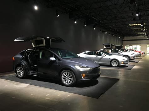 tesla-delivery-center-2 - TESLARATI