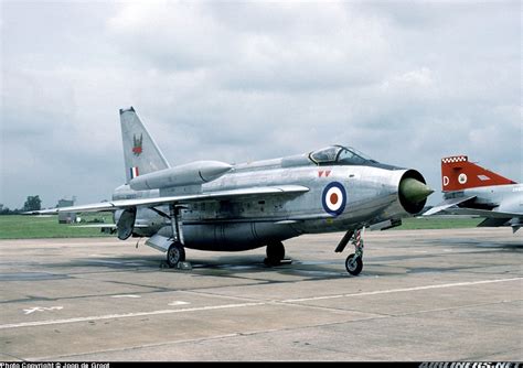 English Electric Lightning F6 - UK - Air Force | Aviation Photo #0859690 | Airliners.net