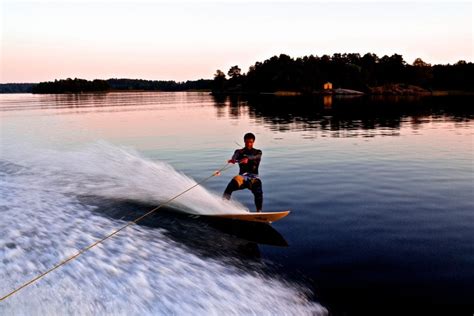 15 Wild Facts About Water Skiing - Fact City