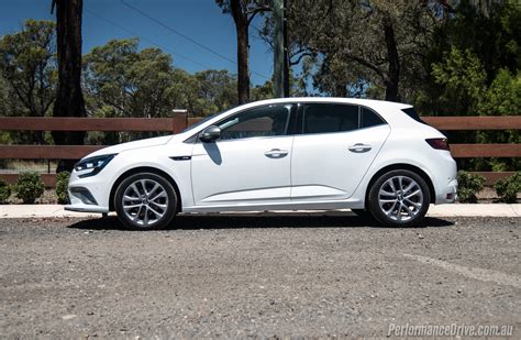 2017 Renault Megane GT-Line 1.2T review (video) - PerformanceDrive