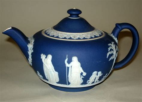 What’s it Worth: Wedgwood China and Pottery – Yard Sale Finds