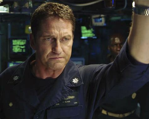 Hunter Killer Gerard Butler in submarine 8x10 Photo | #4543666738