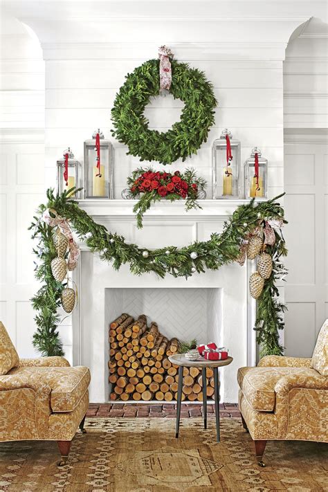 22+ Christmas Mantel Ideas For 2022 | Minted