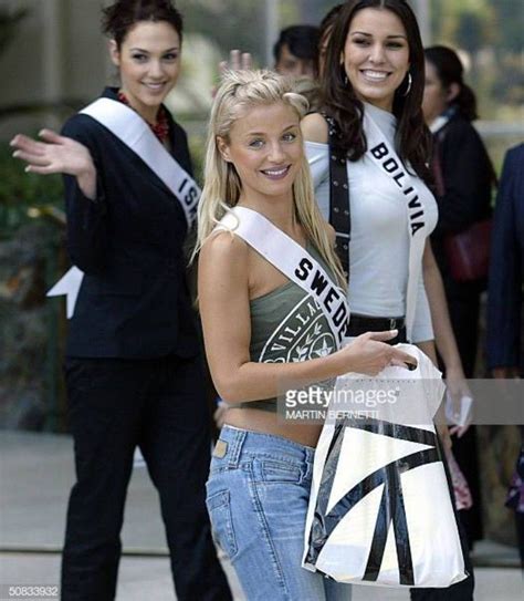 Gal Gadot as Miss Israel 2004 | Gal gadot, Gal, Women