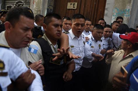 Guatemala's Arevalo arrives to inauguration venue after hours-long delay – ThePrint – ReutersFeed