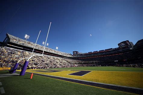 Texas Football: 3 opponent stadiums that will be most impacted without fans