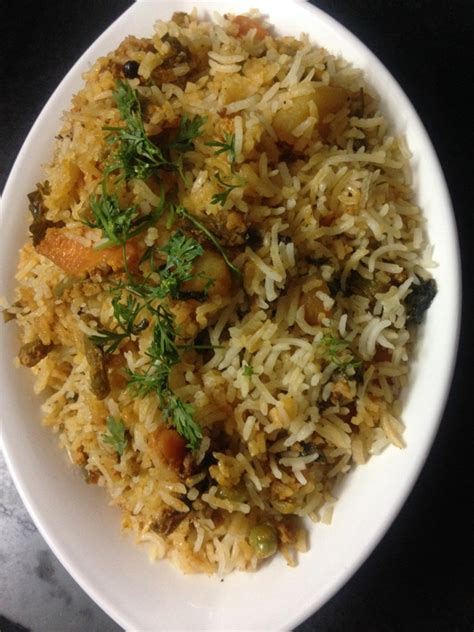 Hyderabadi Veg Biryani Recipe Dum Method - Yummy Indian Kitchen