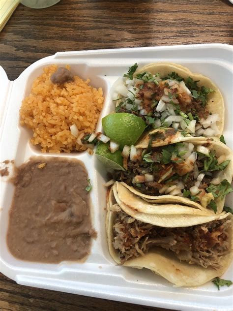 DOS TACOS Y MA - Sacramento, California - Yelp