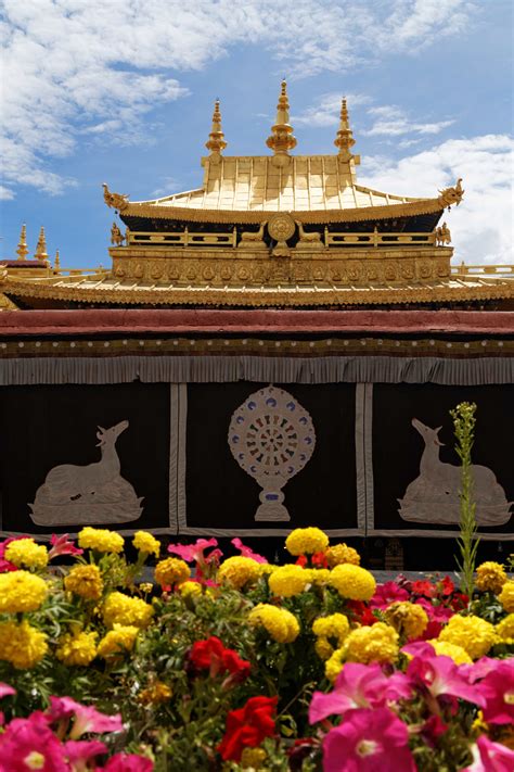 Jokhang temple: one of the most important temples in Tibet