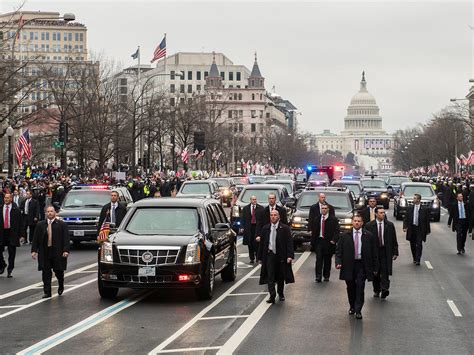 Secret service investigate after Donald Trump’s motorcade ‘hit by rock’ | The Independent