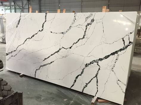 High Quality Engineered Calacatta Quartz Slabs