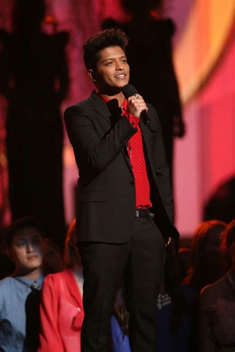 Bruno Mars, Grammy Awards | Bruno mars, Bruno mars awards, Bruno