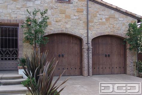 Tuscan Renaissance 08 | Custom Architectural Garage Door - Dynamic ...