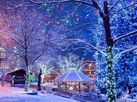 10 Most Beautiful Christmas Small Towns In America