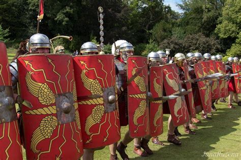 Waddesdon Manor's Roman Weekend Part 1 - The Roman Army | Roman soldiers, Roman centurion, Roman ...