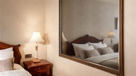 Book hotel rooms in Jeju - Deluxe Room Mountain View | LOTTE HOTEL JEJU