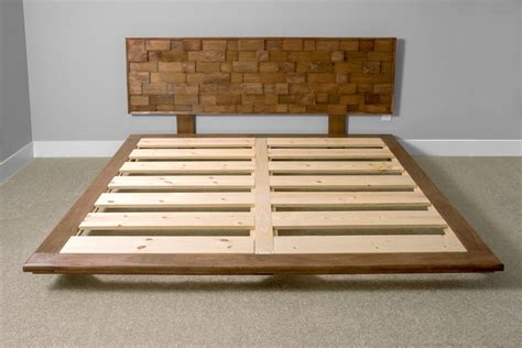 This DIY Platform Bed Frame is Beautiful and Modern - DIY Candy