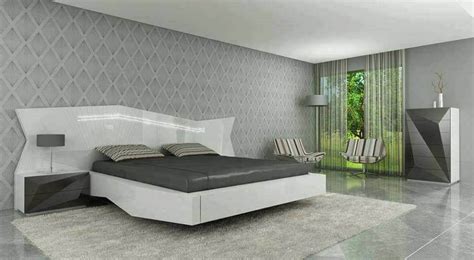 Ultra Modern Bedroom Design by Golden Era Creations | KreateCube